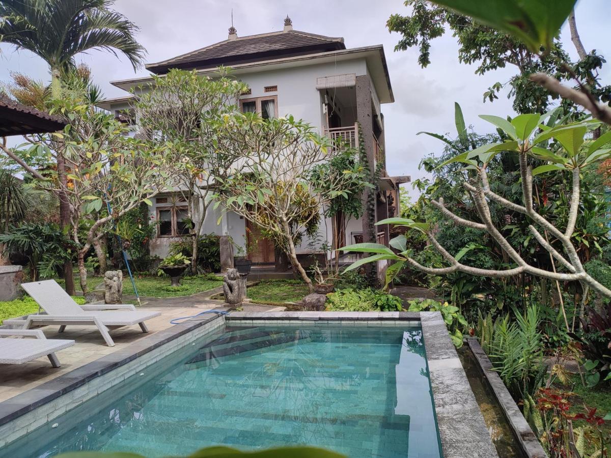 Nyoman Bed & Breakfast