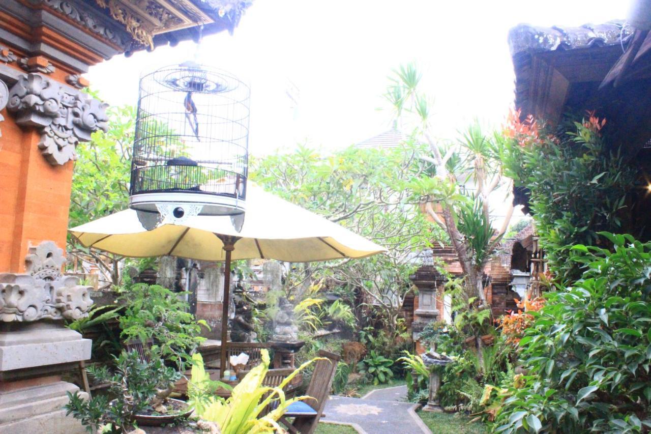 Bed & Breakfast Nyoman 2*